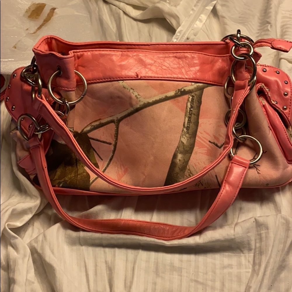 Pink Camo Purse.